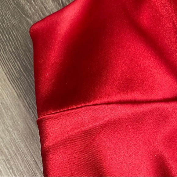 Red Dolce & Gabbana dress - Picture 6 of 8